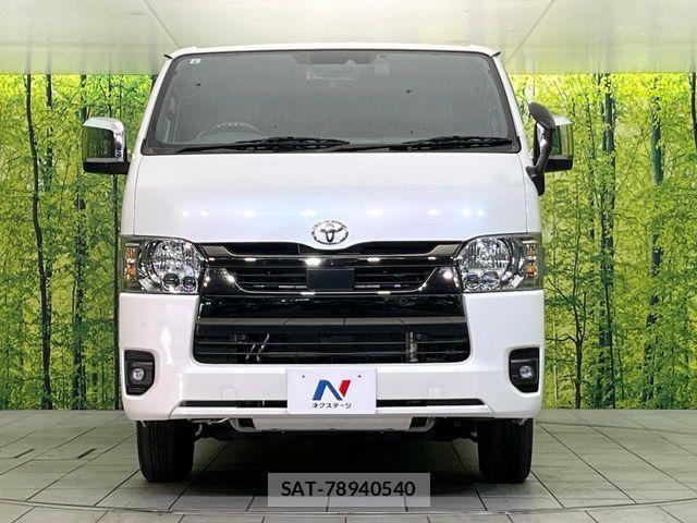 Toyota HIACE VAN 2024-06 7562208-13