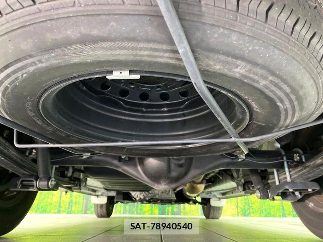 Toyota HIACE VAN 2024-06 7562208-18