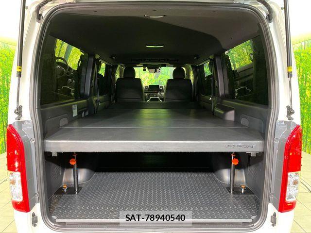 Toyota HIACE VAN 2024-06 7562208-4