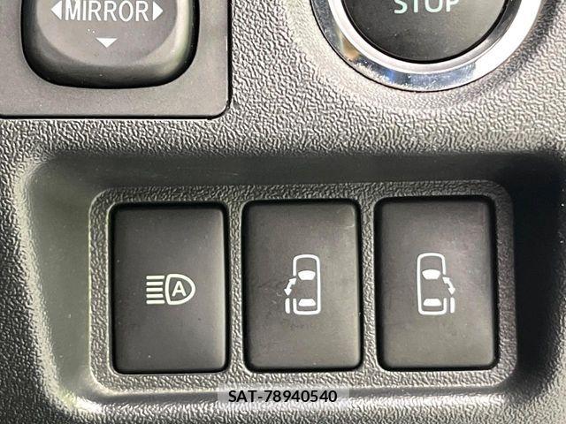 Toyota HIACE VAN 2024-06 7562208-6