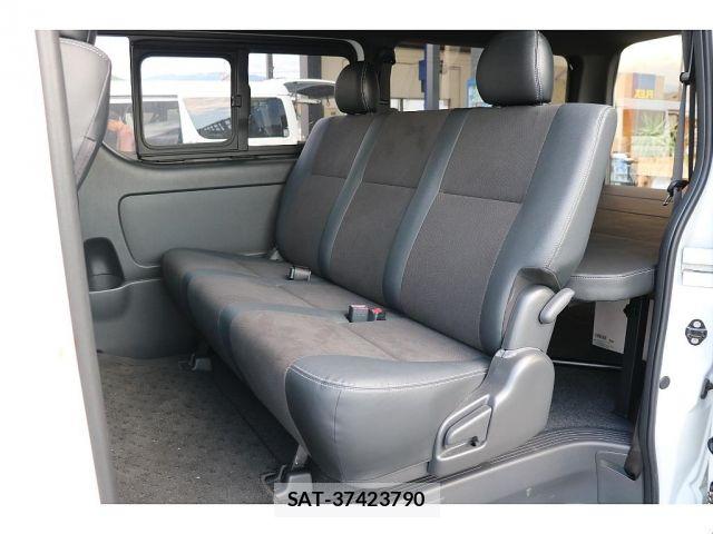 Toyota HIACE VAN 2024-01 7562206-13