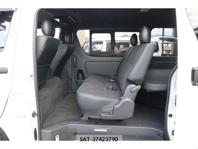 Toyota HIACE VAN 2024-01 7562206-14