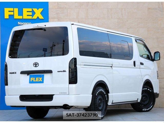 Toyota HIACE VAN 2024-01 7562206-2