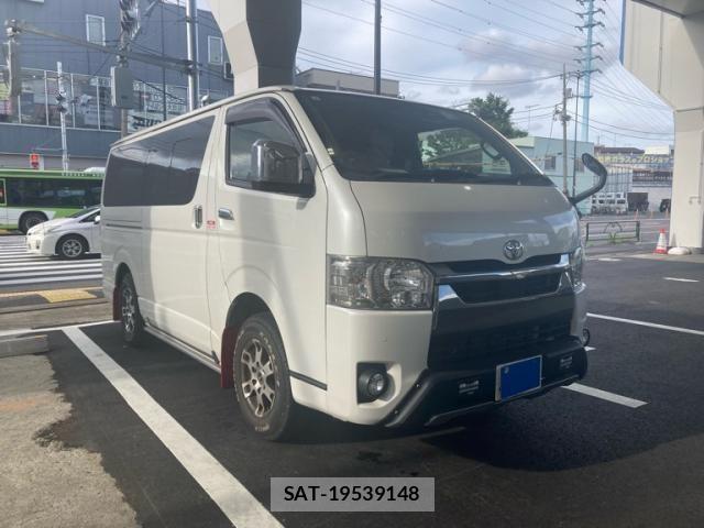 Toyota HIACE VAN 2021-06 7562210-1