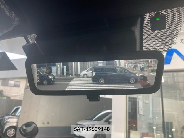 Toyota HIACE VAN 2021-06 7562210-21