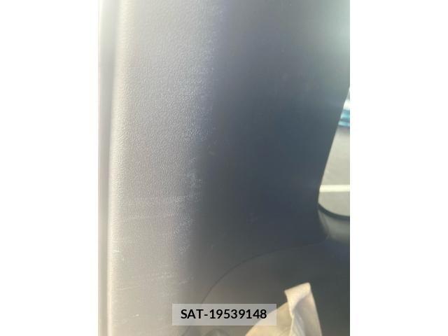 Toyota HIACE VAN 2021-06 7562210-27