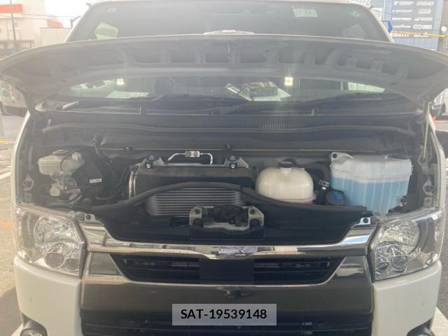 Toyota HIACE VAN 2021-06 7562210-4