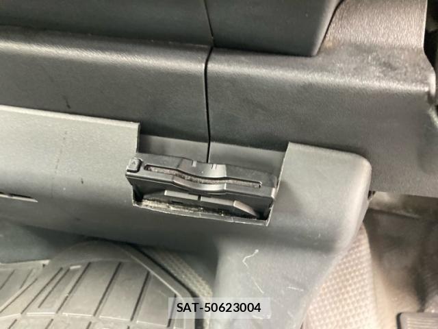 Toyota HIACE VAN 2009-06 7562215-21