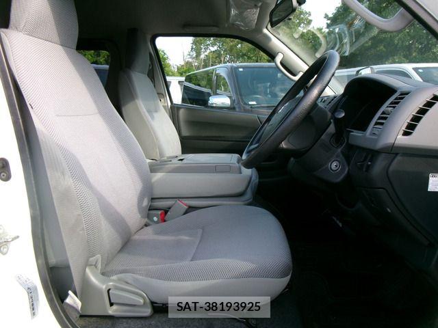 Toyota HIACE VAN 2010-06 7562214-10