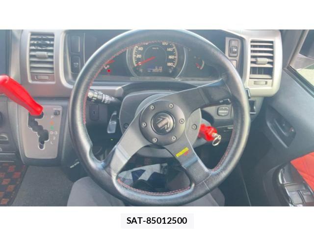 Toyota HIACE VAN 2008-01 7562217-18