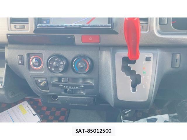 Toyota HIACE VAN 2008-01 7562217-21