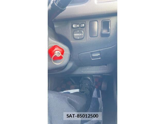 Toyota HIACE VAN 2008-01 7562217-23