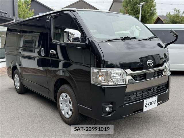 Toyota HIACE VAN 2023-03 7562209-10