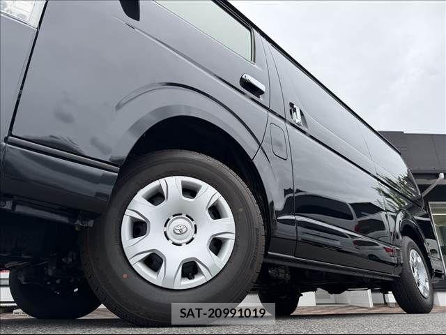 Toyota HIACE VAN 2023-03 7562209-8