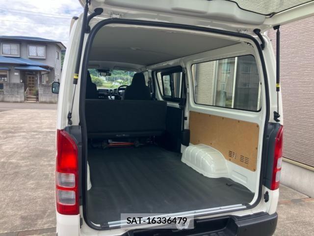 Toyota HIACE VAN 2025-04 7562212-9