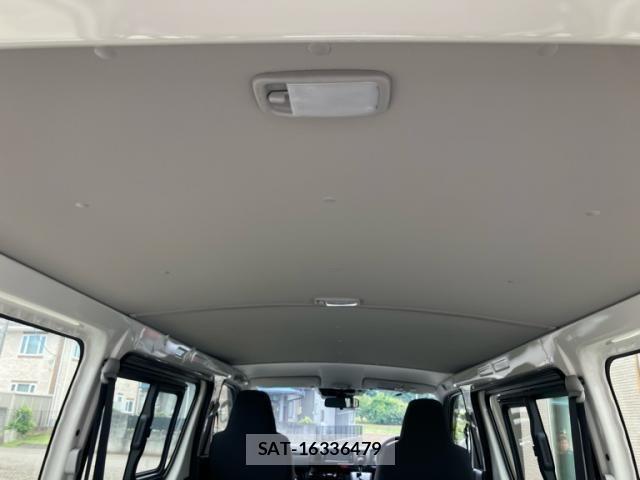 Toyota HIACE VAN 2025-04 7562212-12