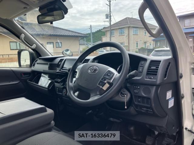 Toyota HIACE VAN 2025-04 7562212-17