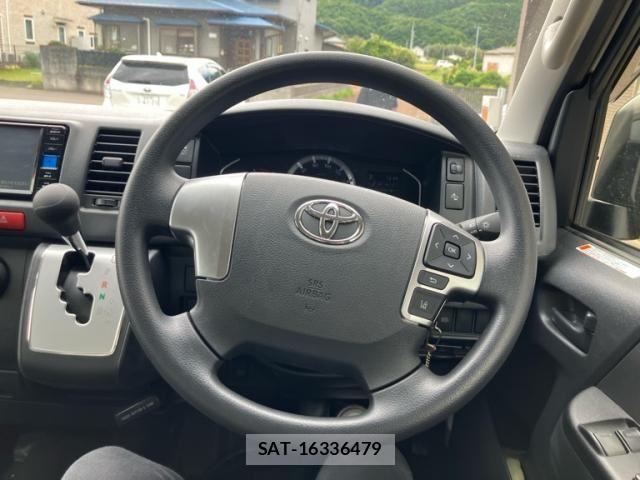 Toyota HIACE VAN 2025-04 7562212-22