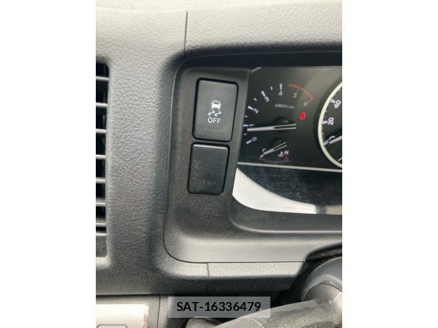 Toyota HIACE VAN 2025-04 7562212-25