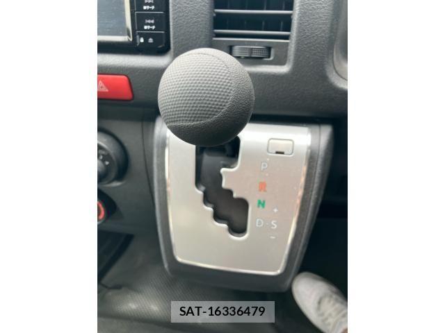 Toyota HIACE VAN 2025-04 7562212-26