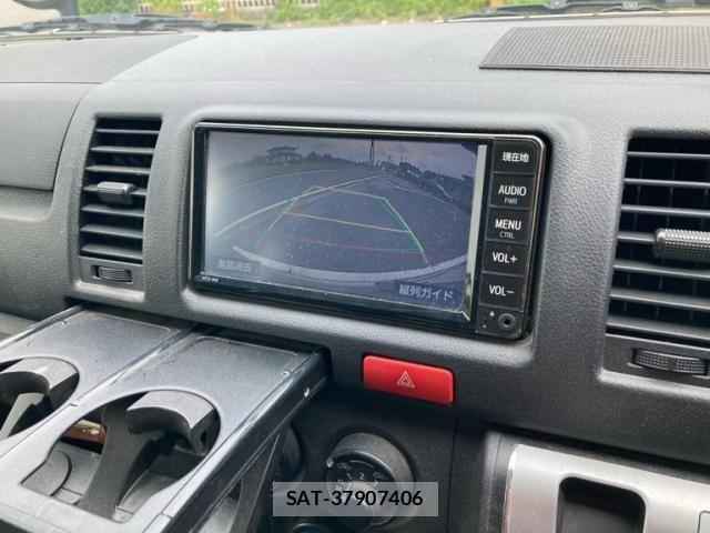Toyota HIACE VAN 2020-11 7562211-11
