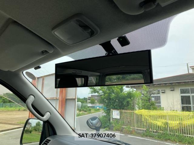 Toyota HIACE VAN 2020-11 7562211-13