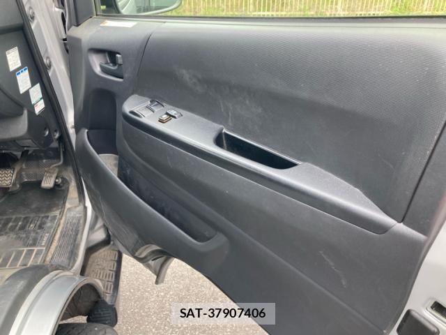 Toyota HIACE VAN 2020-11 7562211-7