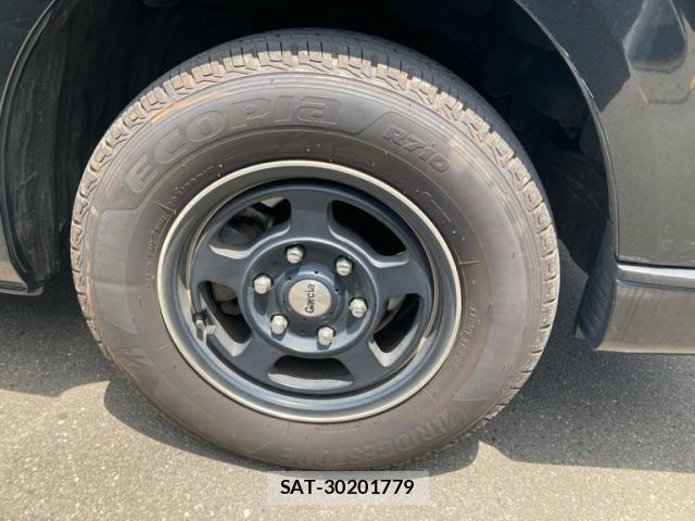 Toyota HIACE VAN 2022-06 7616921-3