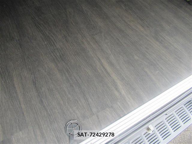 Toyota HIACE VAN 2021-04 7616915-11