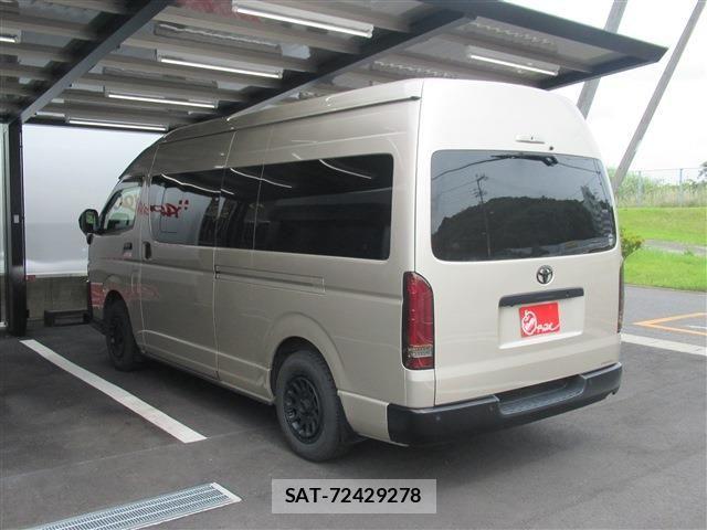 Toyota HIACE VAN 2021-04 7616915-1
