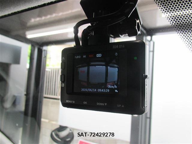 Toyota HIACE VAN 2021-04 7616915-7