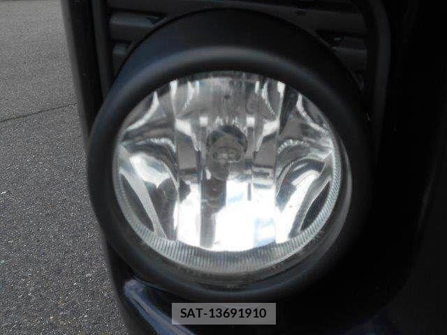 Toyota HIACE VAN 2019-02 7616924-27