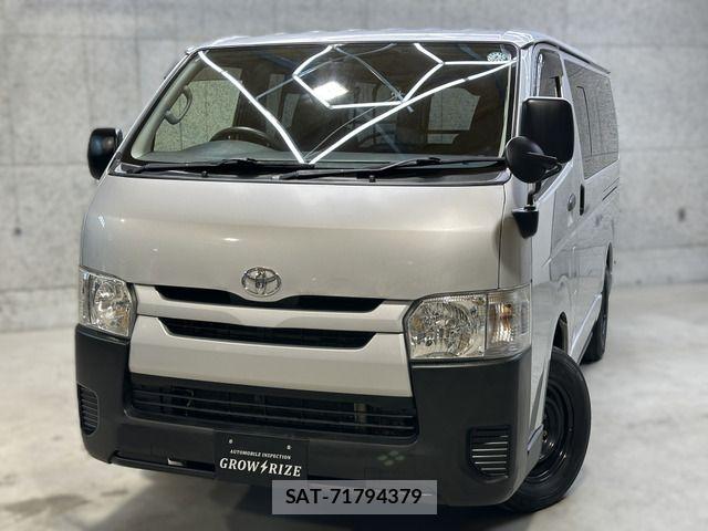 Toyota HIACE VAN 2017-03 7616926-16