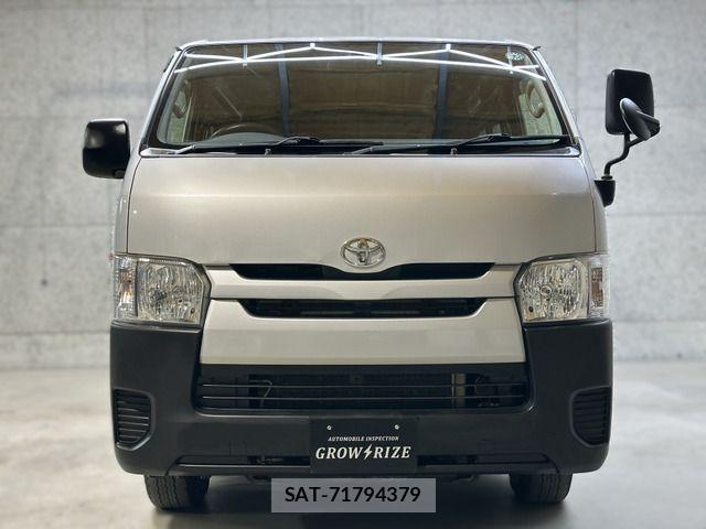 Toyota HIACE VAN 2017-03 7616926-18