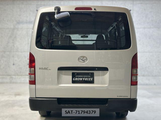 Toyota HIACE VAN 2017-03 7616926-5