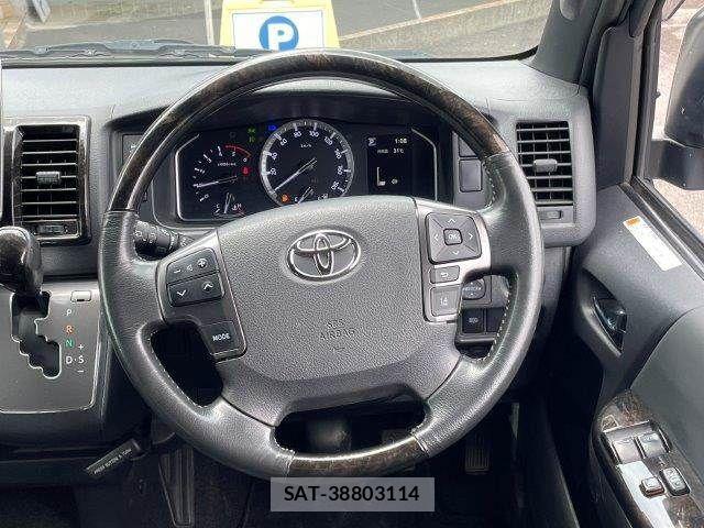 Toyota HIACE VAN 2020-10 7616919-12