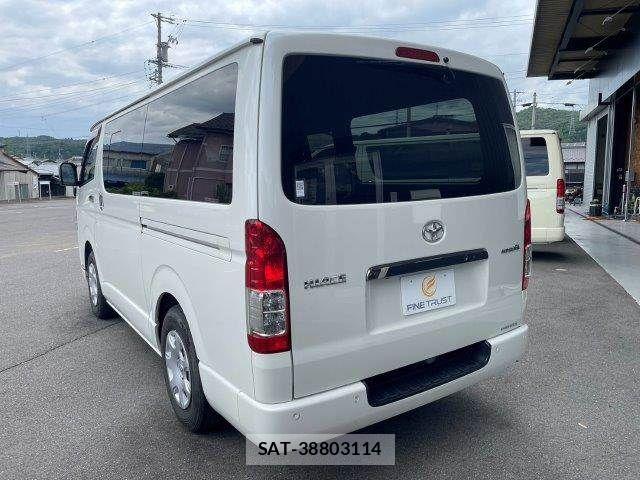 Toyota HIACE VAN 2020-10 7616919-21