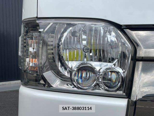 Toyota HIACE VAN 2020-10 7616919-24