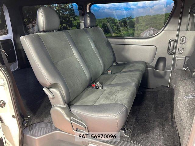 Toyota HIACE VAN 2022-07 7616912-8