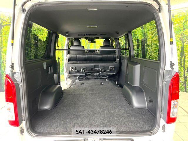 Toyota HIACE VAN 2021-09 7616916-9