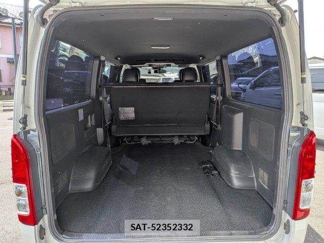 Toyota HIACE VAN 2020-03 7616922-10