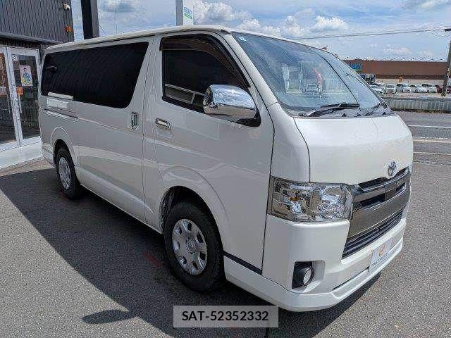 Toyota HIACE VAN 2020-03 7616922-16