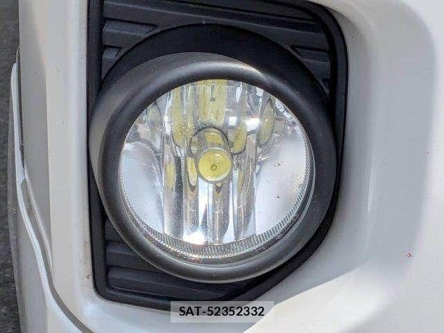 Toyota HIACE VAN 2020-03 7616922-25