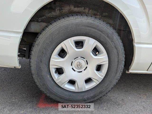 Toyota HIACE VAN 2020-03 7616922-29