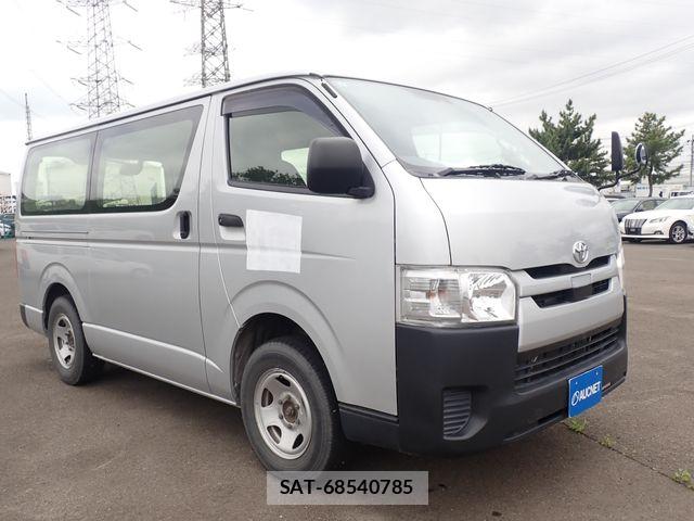Toyota HIACE VAN 2020-05 7616925-0