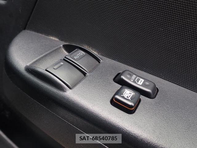 Toyota HIACE VAN 2020-05 7616925-14