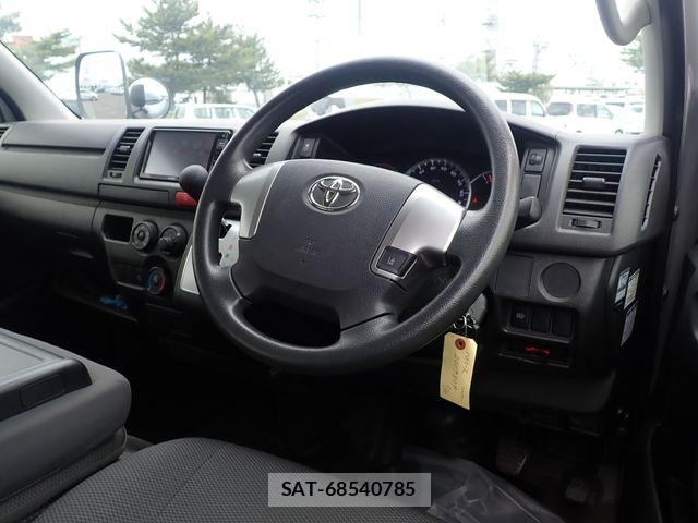 Toyota HIACE VAN 2020-05 7616925-1