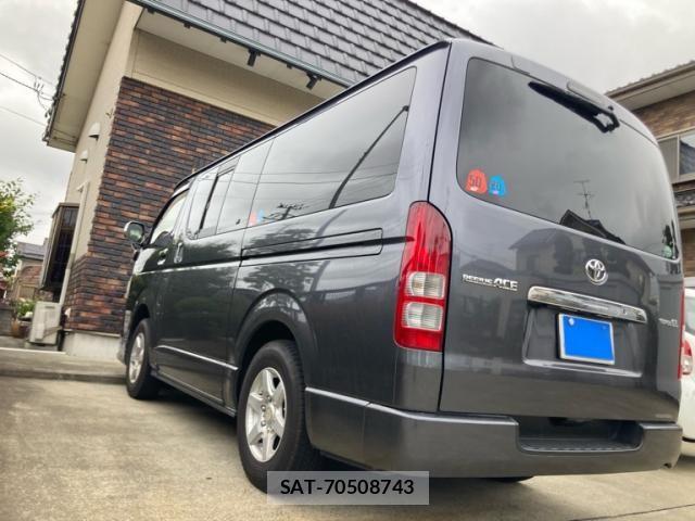 Toyota HIACE VAN 2012-06 7616927-10