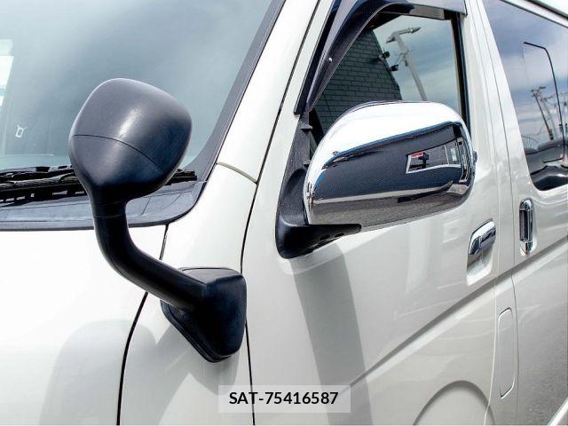 Toyota HIACE VAN 2019-01 7616920-13