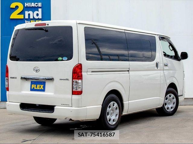 Toyota HIACE VAN 2019-01 7616920-19